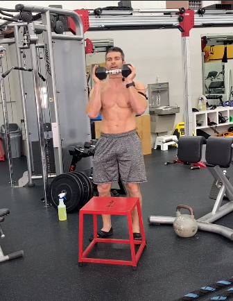 goblet squat with dumbbell